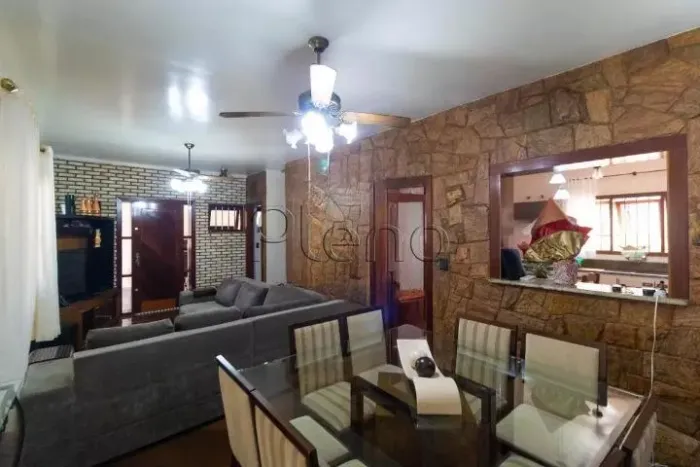 Casa à venda em Campinas, Vila Marieta, com 3 suítes, com 325 m²