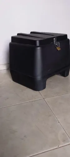 Baú de moto grande