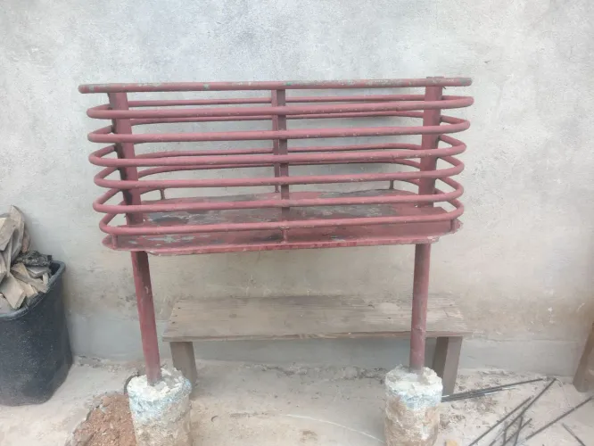 Vendo está lixeira