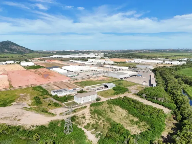 Terreno Comercial de 2400m² - Polo Industrial Piracema - BR 101- Serra ES