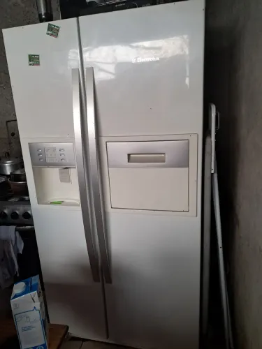 Geladeira frost free Electrolux