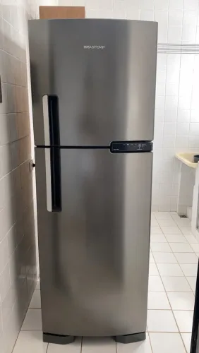 Geladeira Brastemp Frost Free 375L - BRM44H - Ótimo Estado