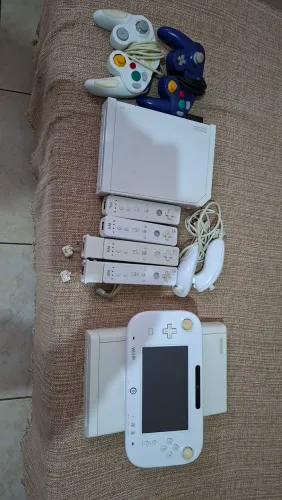 COMBO Nintendo Wii + Nintendo Wii U