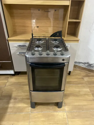 Fogão Esmaltec 4 bocas inox funcionando perfeitamente