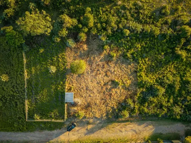 Lote/Terreno para venda possui 1050 metros quadrados em Ibiraquera - Imbituba - Santa Cata