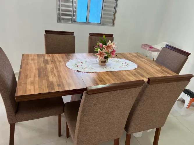 Mesa de 6 cadeiras / sala jantar