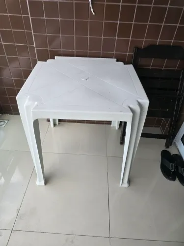 MESA PLÁSTICO 