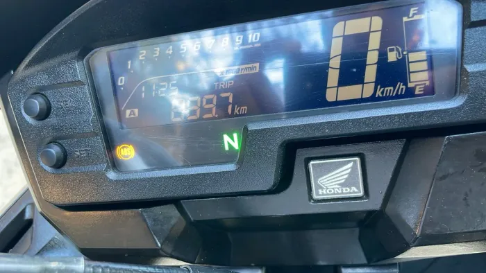 Xre 300, moto boa toda conservada, único dono desde o dia que saiu da Honda !