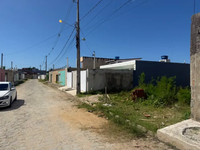 VENDO TERRENO