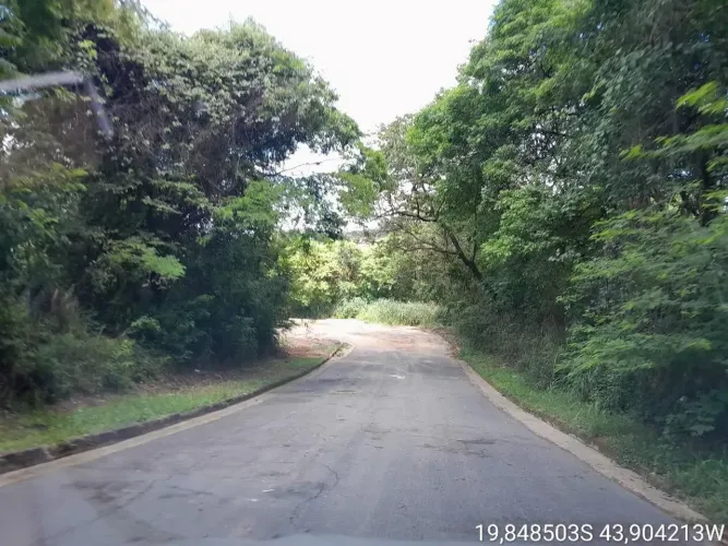 LEILÃO - Oportunidade Única ! Área Urbana no Jardim Belmonte/BH