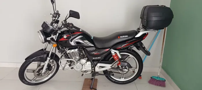 Suzuki gsr150i