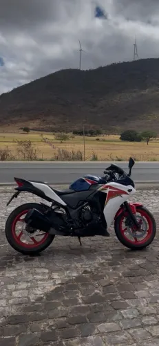 Honda cbr250r 2012