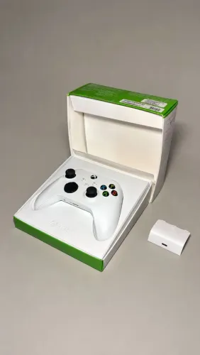 CONTROLE ORIGINAL XBOX ONE / S / SERIES + BATERIA RECARREGÁVEL