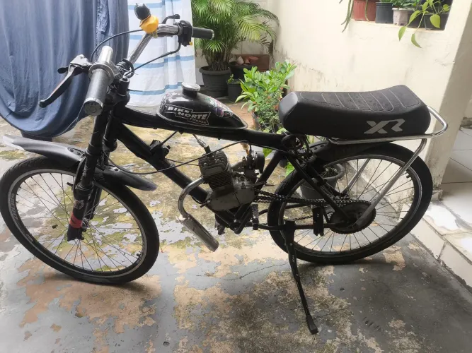 Bicicleta motorizada com problema