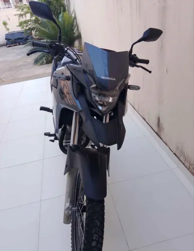 XRE 300 2023