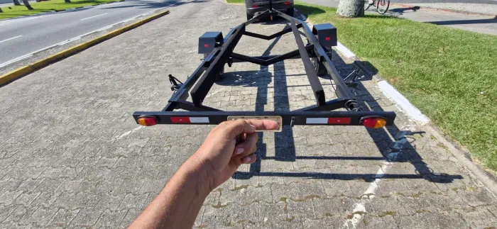 Carreta para Lancha Barco Fibra ou alumínio Carretinha