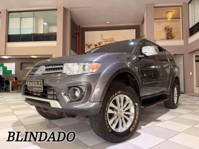 Mitsubishi Pajero Dakar HPE 3.2 4X4 T.I Dies 5P AUT 2014