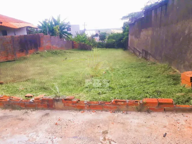 Terreno com 403 m2, próximo ao Fórum de Botucatu!
