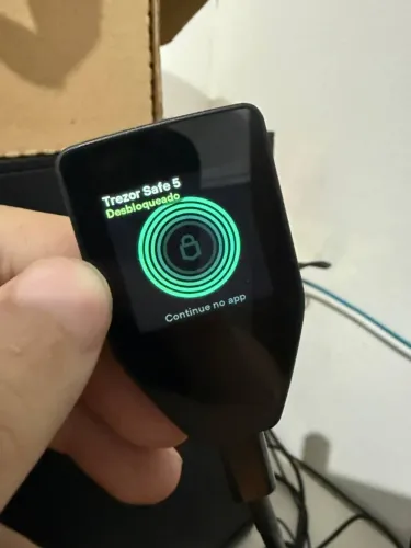 Trezor Safe 5 Original - Estado de Novo