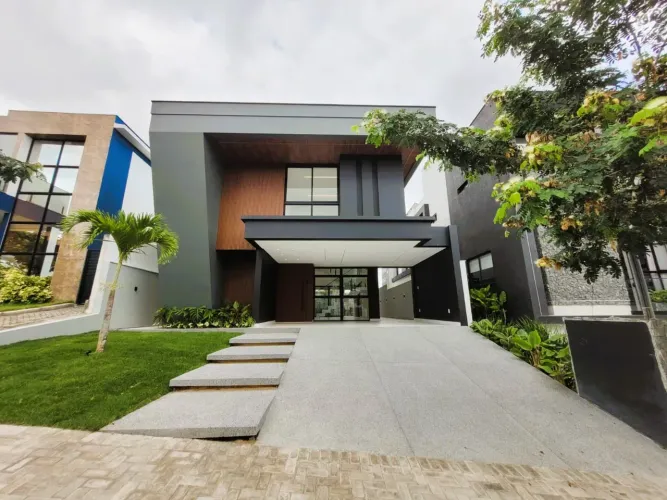 Casa com 240 m², piscina e altíssimo padrão no Condomínio Terras Alphaville !!!