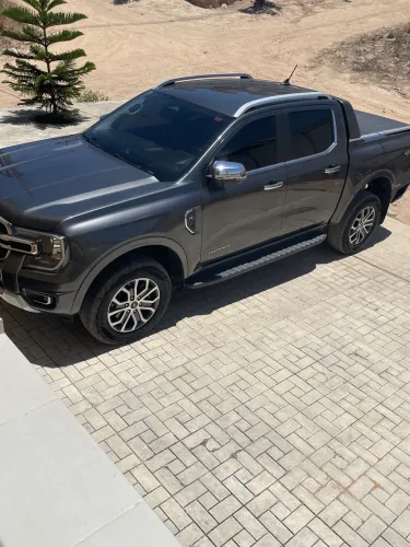 Vendo Ranger Limited 2025! Na garantia e mais 2 revisões grátis. Não tem um Arranhão! 