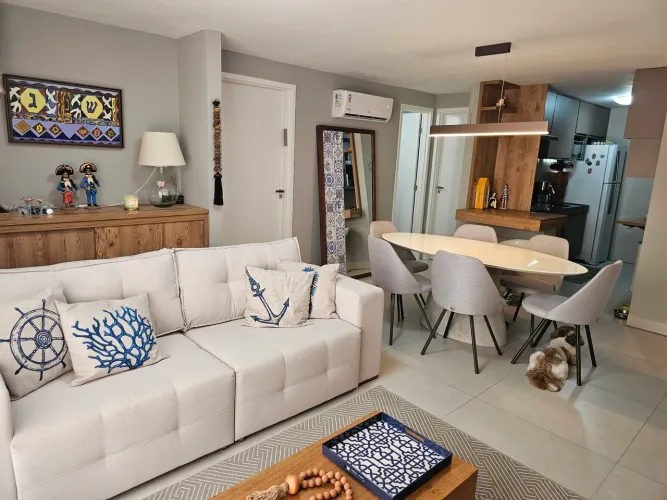 Apartamento mobiliado 2/4 e 2 vagas no Cabo Branco em João Pessoa-PB