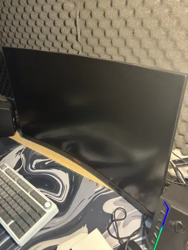 Monitor GAMER AGON *Curvo 165Hz