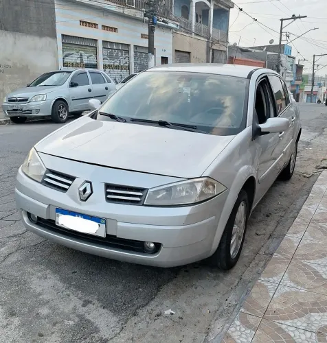 Renault Megane Sedan Dynamique Hi-flex 1.6 16V 2011