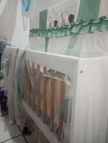 Vendo berço Moisés completo 