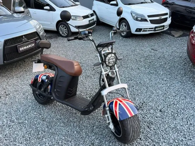 MOTO ELÉTRICA SCOOTER X13 1.000W ANO 2025