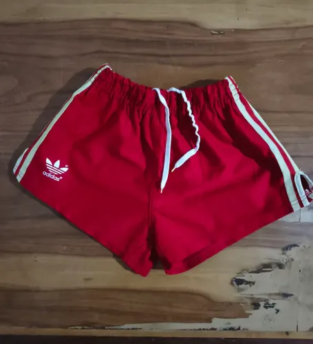 Short Adidas vintage infantil