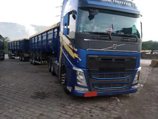 Volvo FH 540 6x4 EC 2022 + Rodo-caçamba
