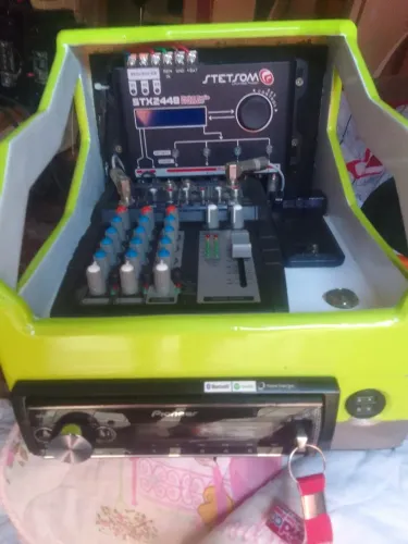 TRIO ELÉTRICO BANDA 3K4 + ELITE + ICE + MESA STETSOM + PIONEER R$ 7.000