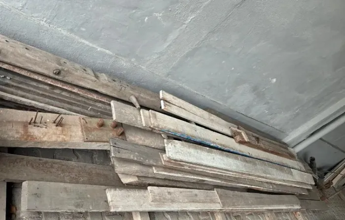 Madeiras para obras, todo o lote.