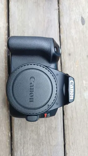 Canon SL3 + Lente 50mm f/1.8 STM