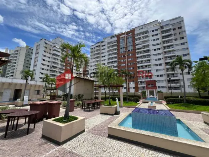 Apartamento à venda na Vila da Penha com 3 quartos, varanda, suíte e infraestrutura total