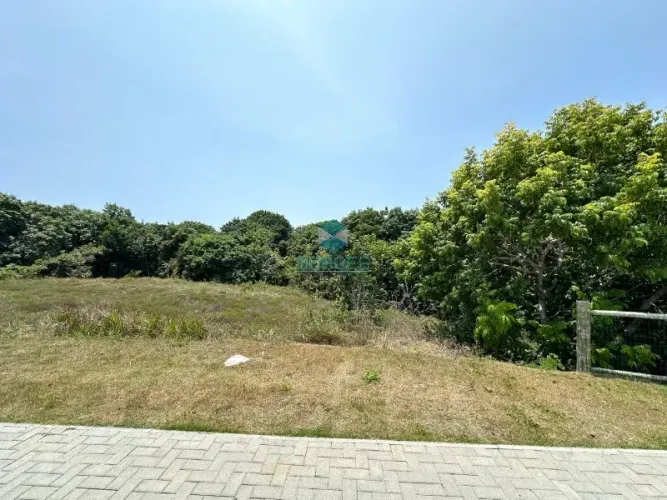 Terreno de 700m² à venda no Condomínio Praia do Castelo, em Praia do Forte - Mata de São J