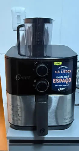 Fritadeira Elétrica sem Óleo (Air Fryer) Oster Compact Inox de 4,6 Litros