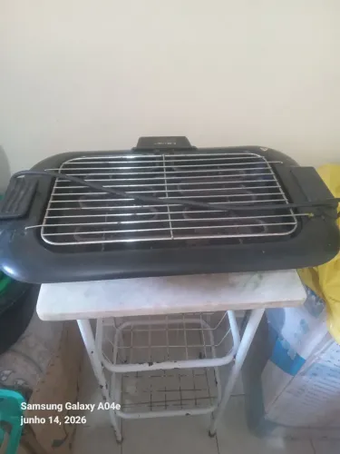 Fruteira e churrasqueira pra vender logo 140 meno preco zap *77