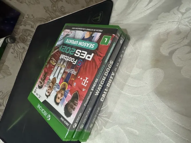 Jogos Xbox One Originais - PES 2021, Watch Dogs e Call of Duty Ghosts