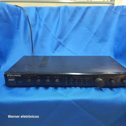 Pre amplificador Unic Cp800