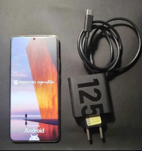 Motorola signature