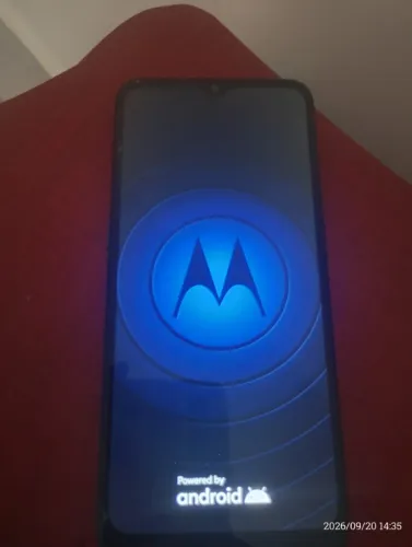 Celular Motorola e7