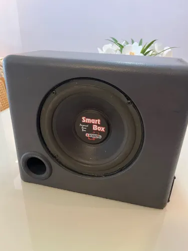 Caixa Amplificada / Subwoofer Ativo BOOG Smart Box 8" (200W RMS)