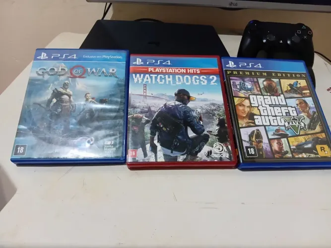 Vendo God of War, GTA 5 e watch dogs 2 | 120 reais os três juntos