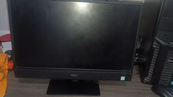 Computador Dell Aio i3 Inspiron 3378