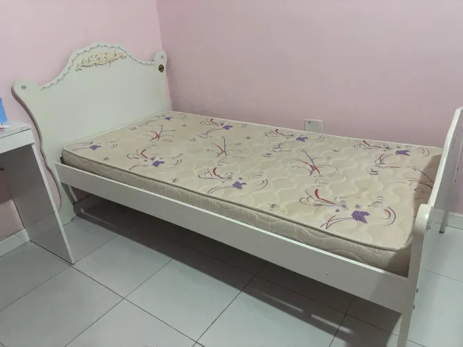 Cama de princesa infantil com colchão