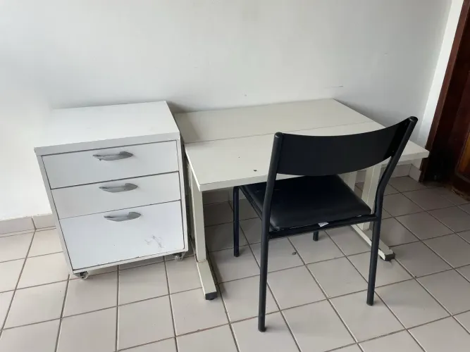 Estação de Trabalho Completa com Mesa, Gaveteiro e Cadeira