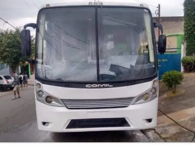 Fretamos Ônibus e Micro com maleiro e ar condicionado 