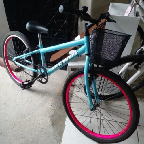 Bicicleta semi nova aro 24